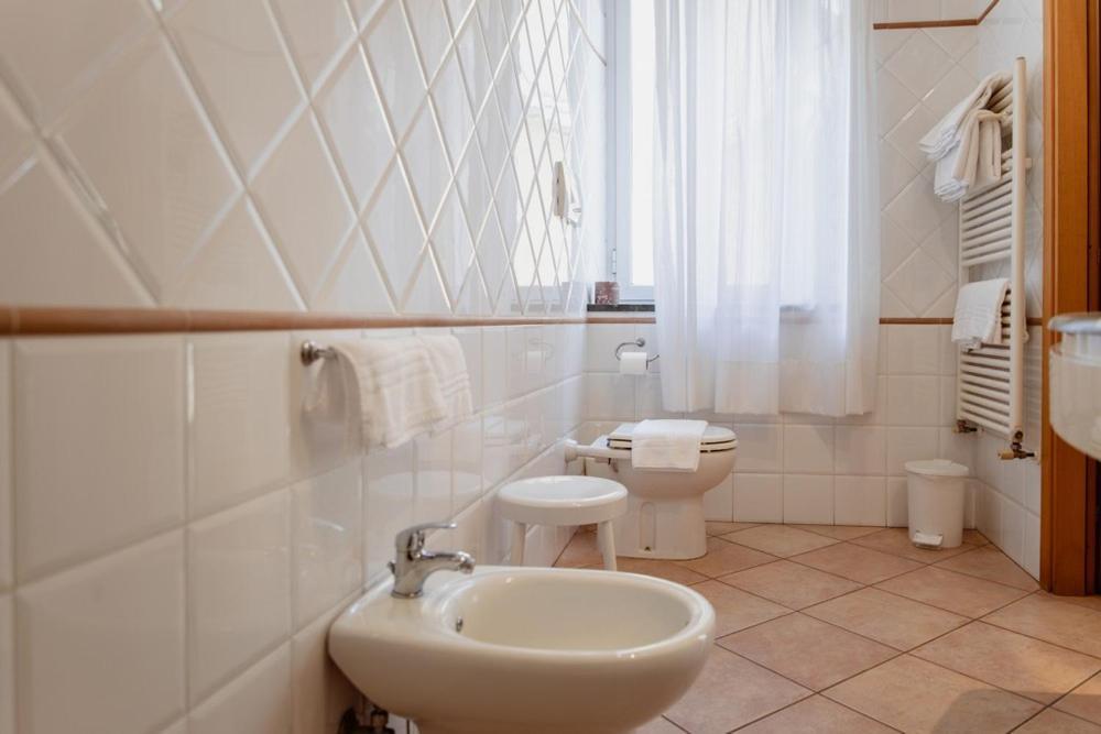 מנצ'יאנו Hotel Rossi מראה חיצוני תמונה