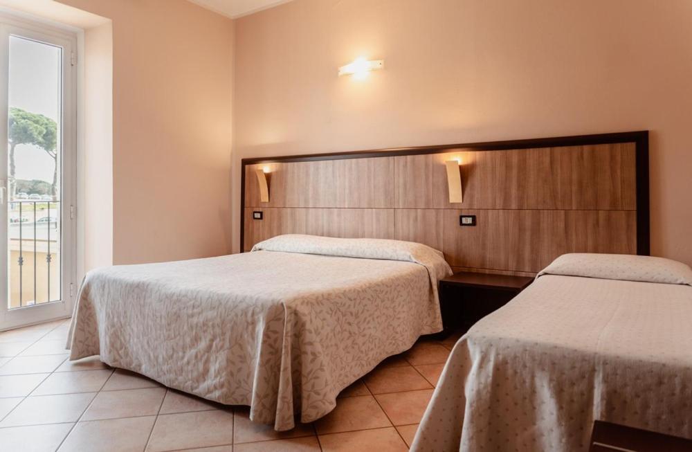 מנצ'יאנו Hotel Rossi מראה חיצוני תמונה